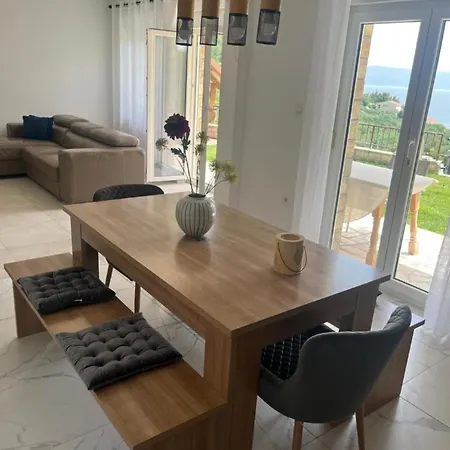 Modern With Beautiful View * Podstrana